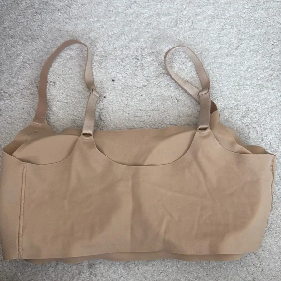True & Co. Scoopneck Seamless Tan Bralette - Picture 8 of 9